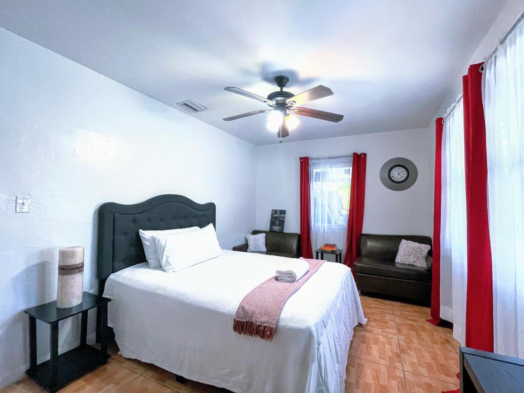 Akeyi Miami305 Private Bedrooms Екстериор снимка