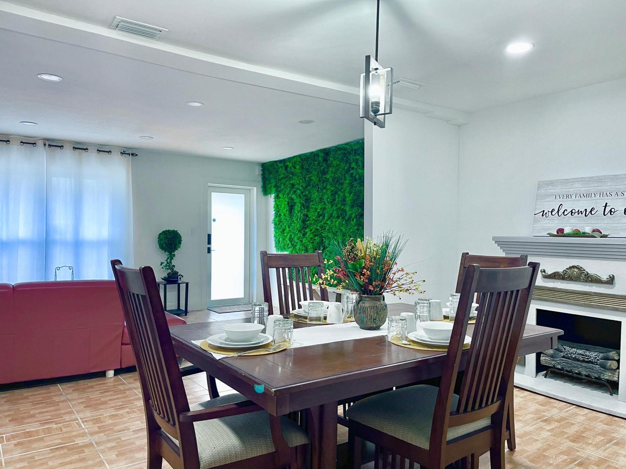 Akeyi Miami305 Private Bedrooms Екстериор снимка